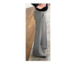 NWT- Theory flared leg pant, low rise, Emery Light Heather gray, Size 6